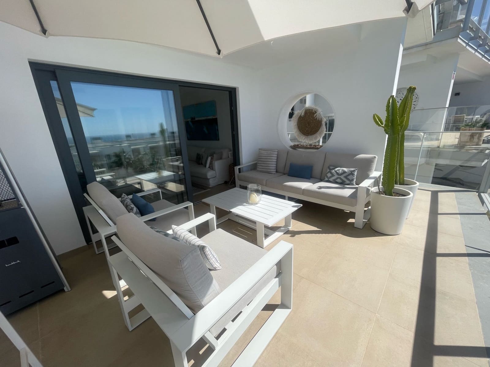 3 makuuhuone Huoneisto myytävänä paikassa Manilva mukana uima-altaan 
autotalli - 540 000 € (Ref: 8979478)