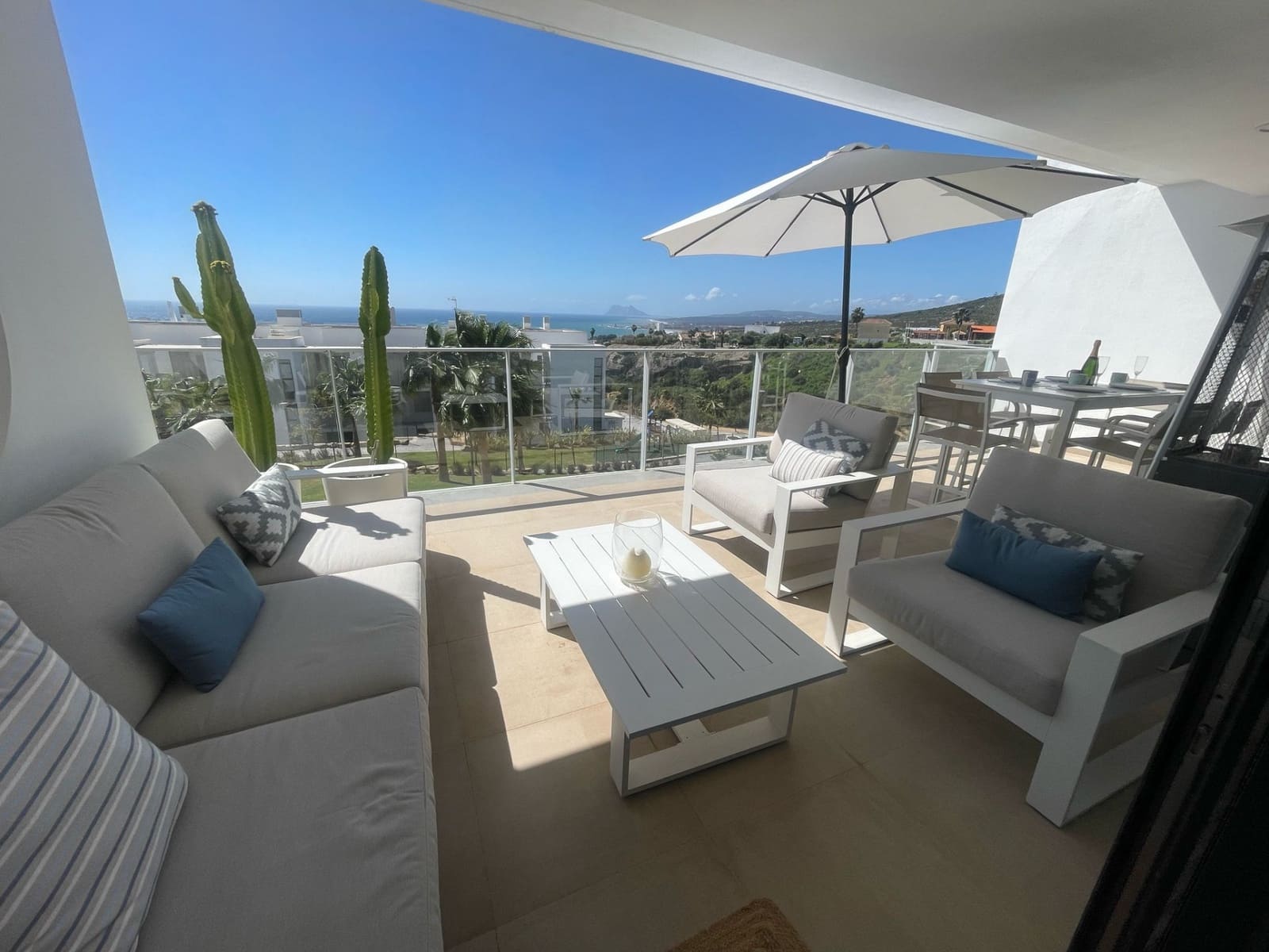 3 makuuhuone Huoneisto myytävänä paikassa Manilva mukana uima-altaan 
autotalli - 540 000 € (Ref: 8979478)