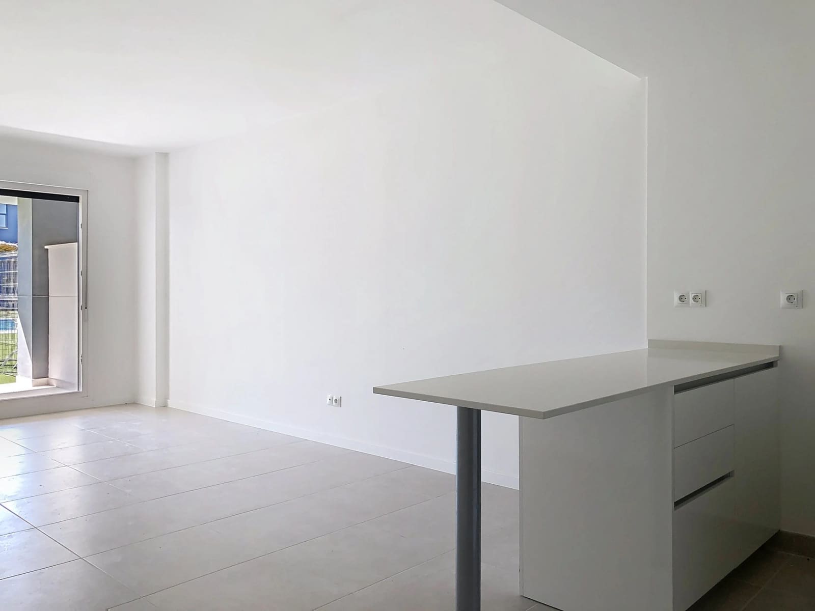 2 Zimmer Apartment zu verkaufen in Estepona mit Garage - 369.000 € (Ref: 9005236)