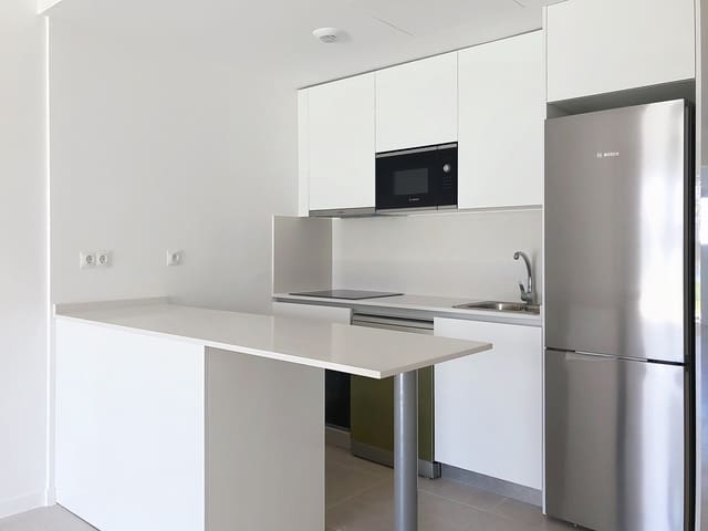 2 Zimmer Apartment zu verkaufen in Guadalobón, Estepona mit Garage - 369.000 € (Ref: 9005236)