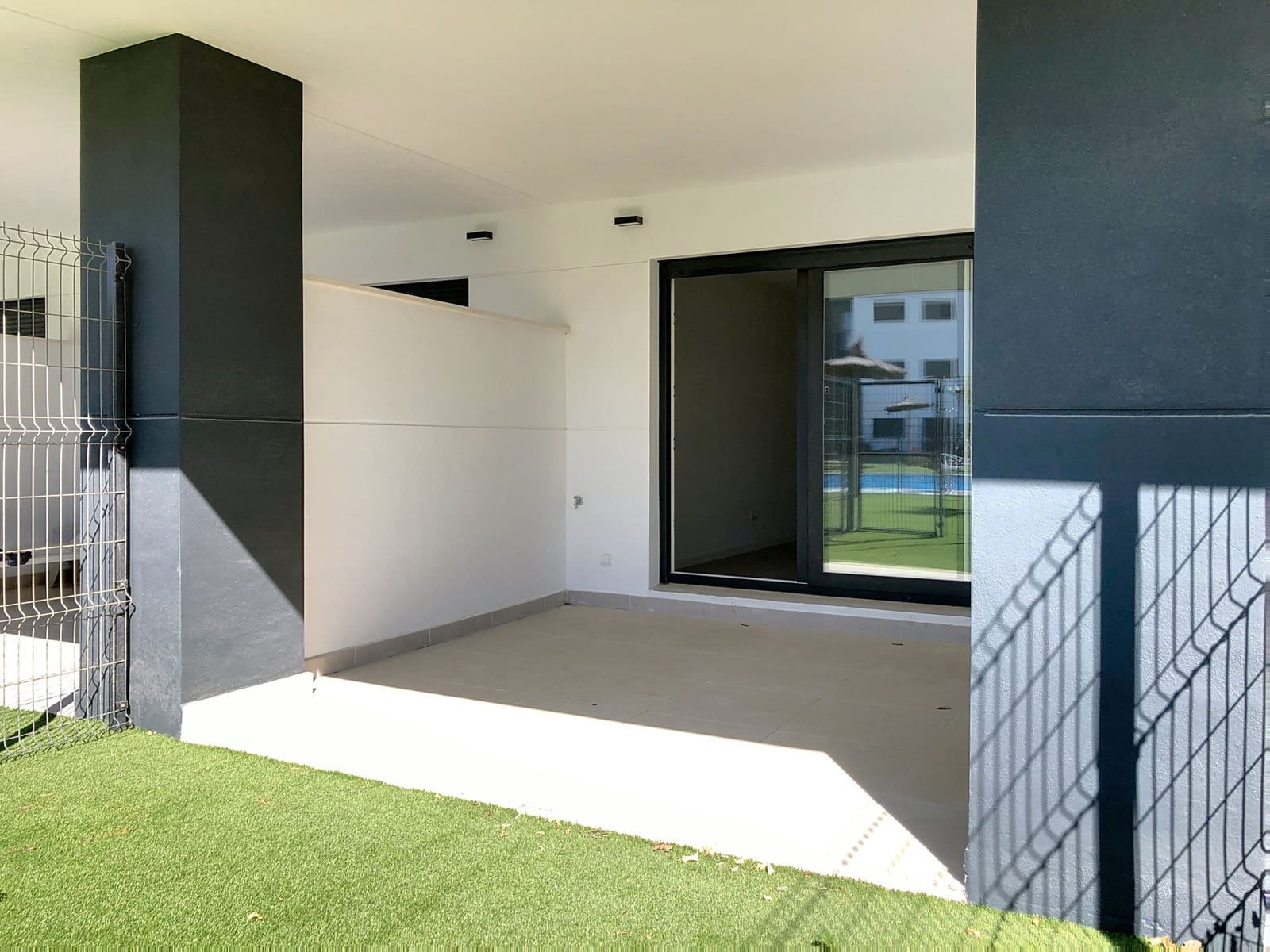 2 Zimmer Apartment zu verkaufen in Estepona mit Garage - 369.000 € (Ref: 9005236)