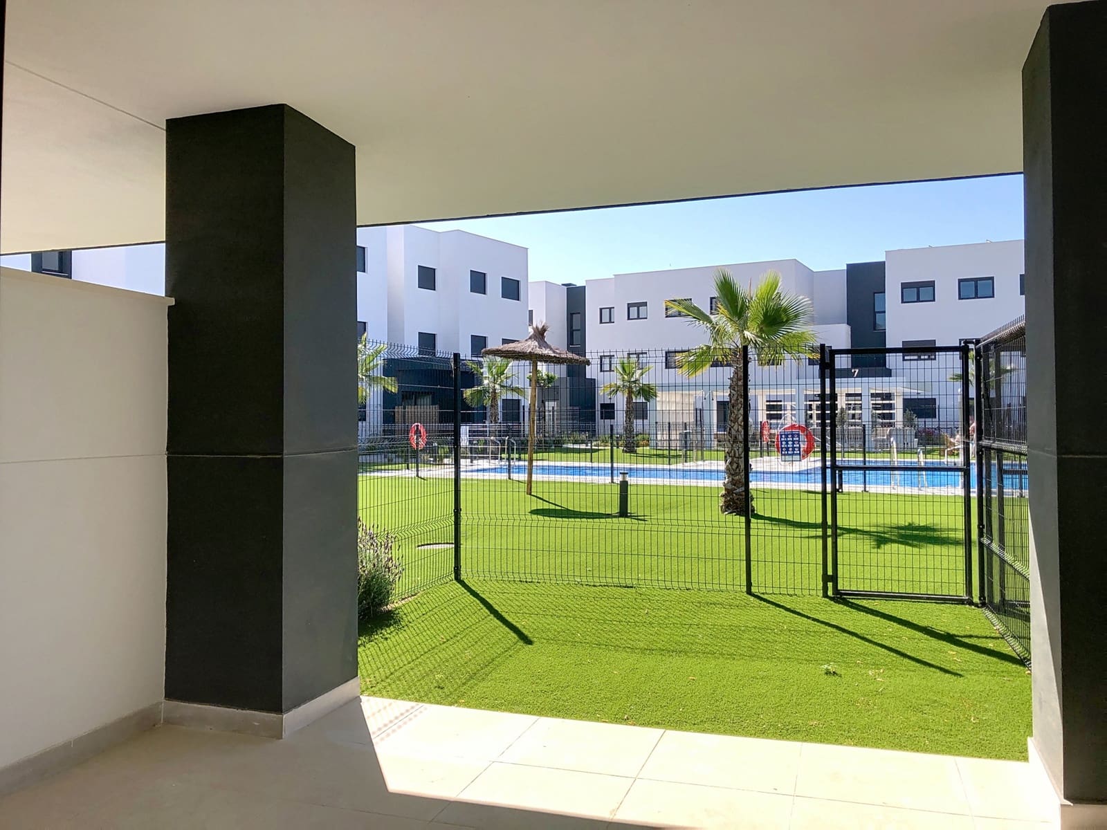 2 Zimmer Apartment zu verkaufen in Estepona mit Garage - 369.000 € (Ref: 9005236)