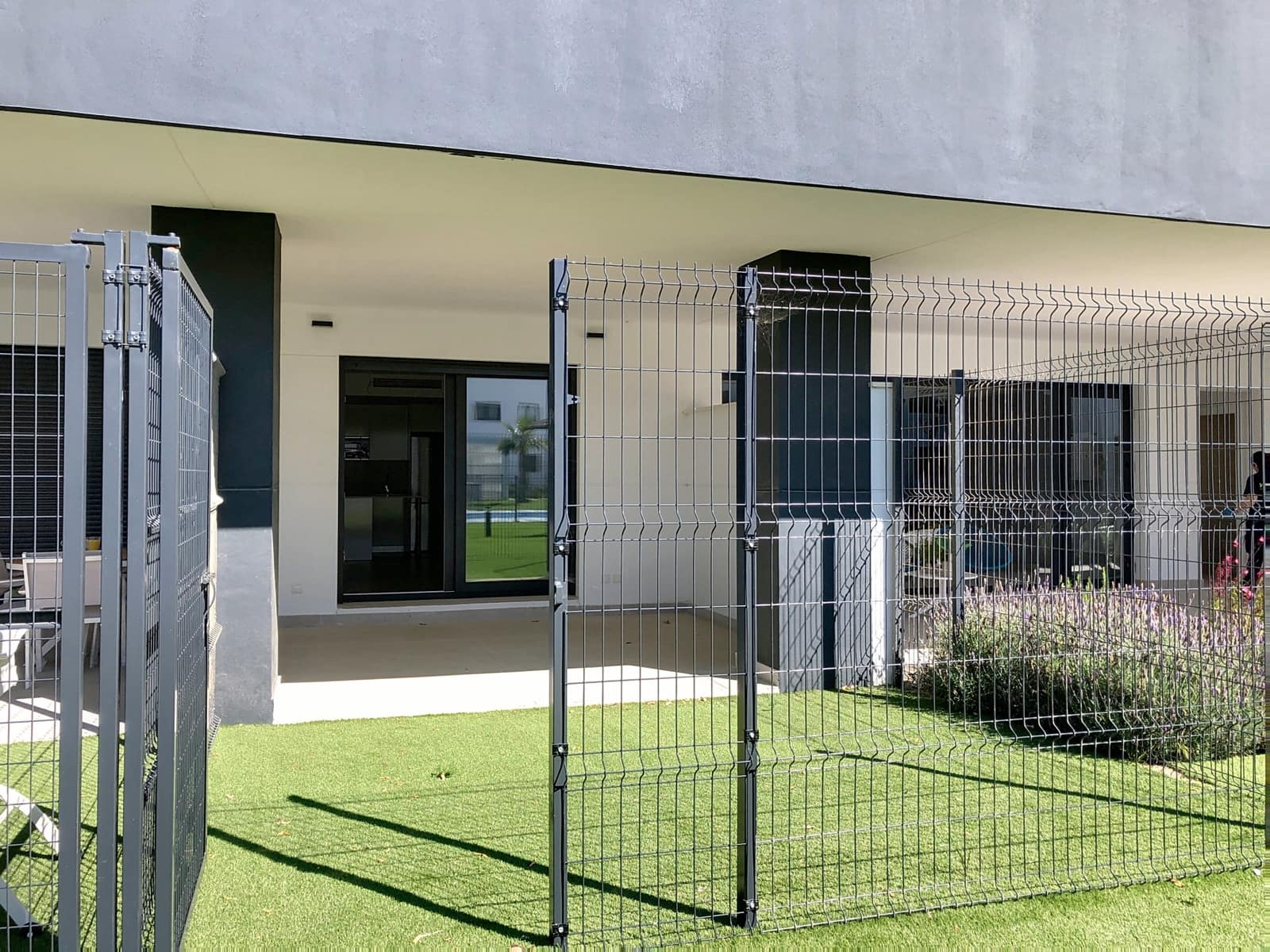 2 Zimmer Apartment zu verkaufen in Estepona mit Garage - 369.000 € (Ref: 9005236)