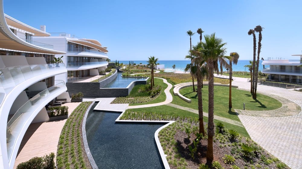 3 quarto Apartamento para venda em Estepona com piscina garagem - 1 145 000 € (Ref: 9012221)