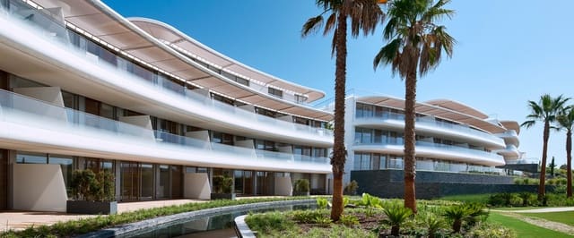 3 quarto Apartamento para venda em Estepona com piscina garagem - 1 145 000 € (Ref: 9012221)