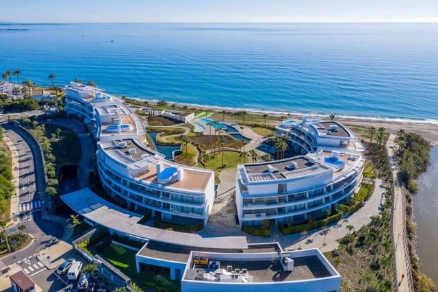 3 quarto Apartamento para venda em Estepona com piscina garagem - 1 145 000 € (Ref: 9012221)