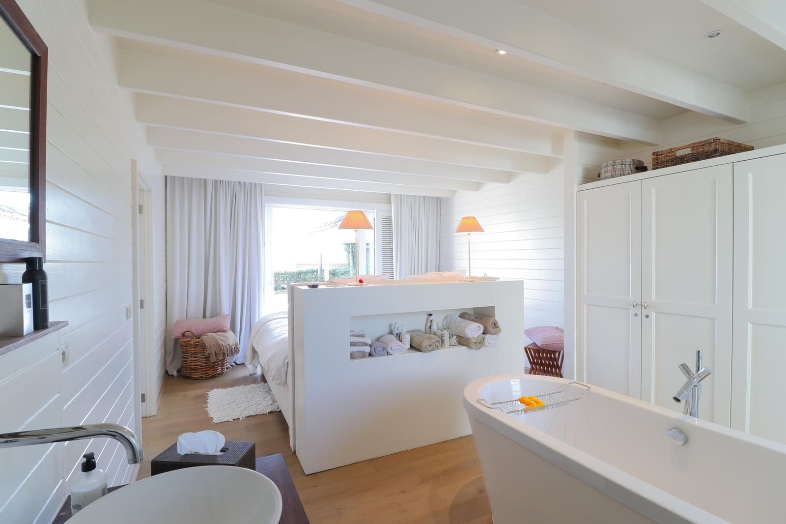 4 sovrum Villa till salu i Benahavis med pool garage - 1 850 000 € (Ref: 9026523)