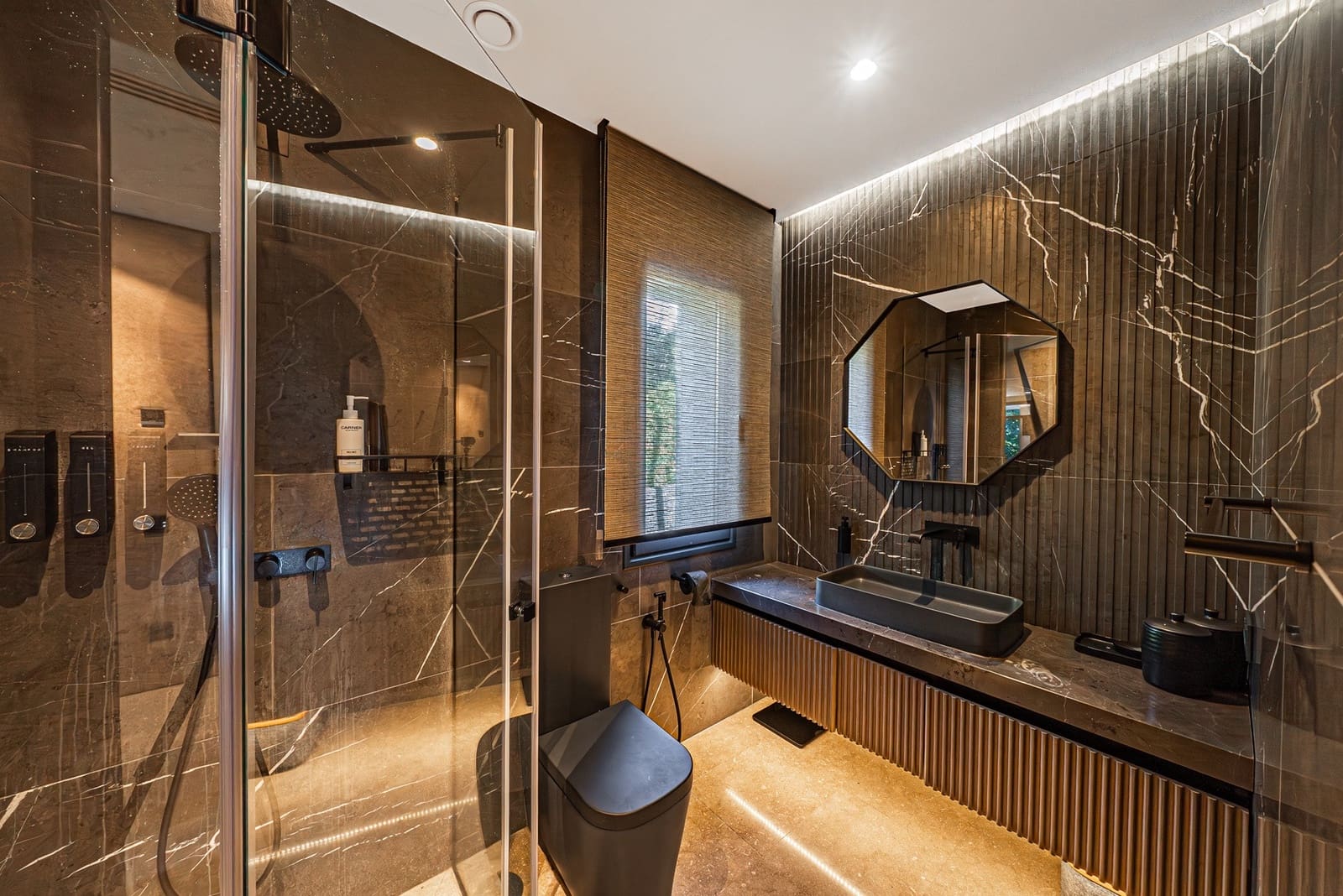 10 slaapkamer Villa te koop in Guadalmina met zwembad garage - € 11.500.000 (Ref: 9059588)