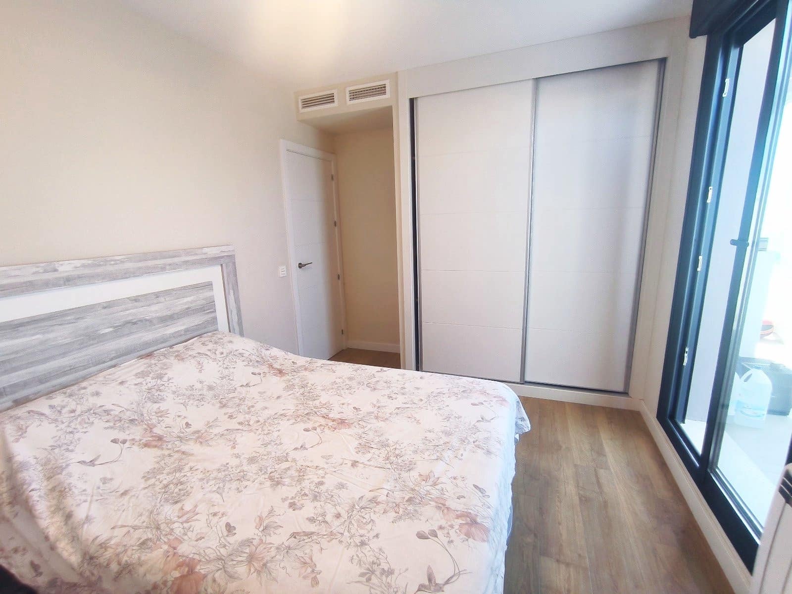 3 slaapkamer Penthouse te koop in Estepona met garage - € 580.000 (Ref: 9073552)