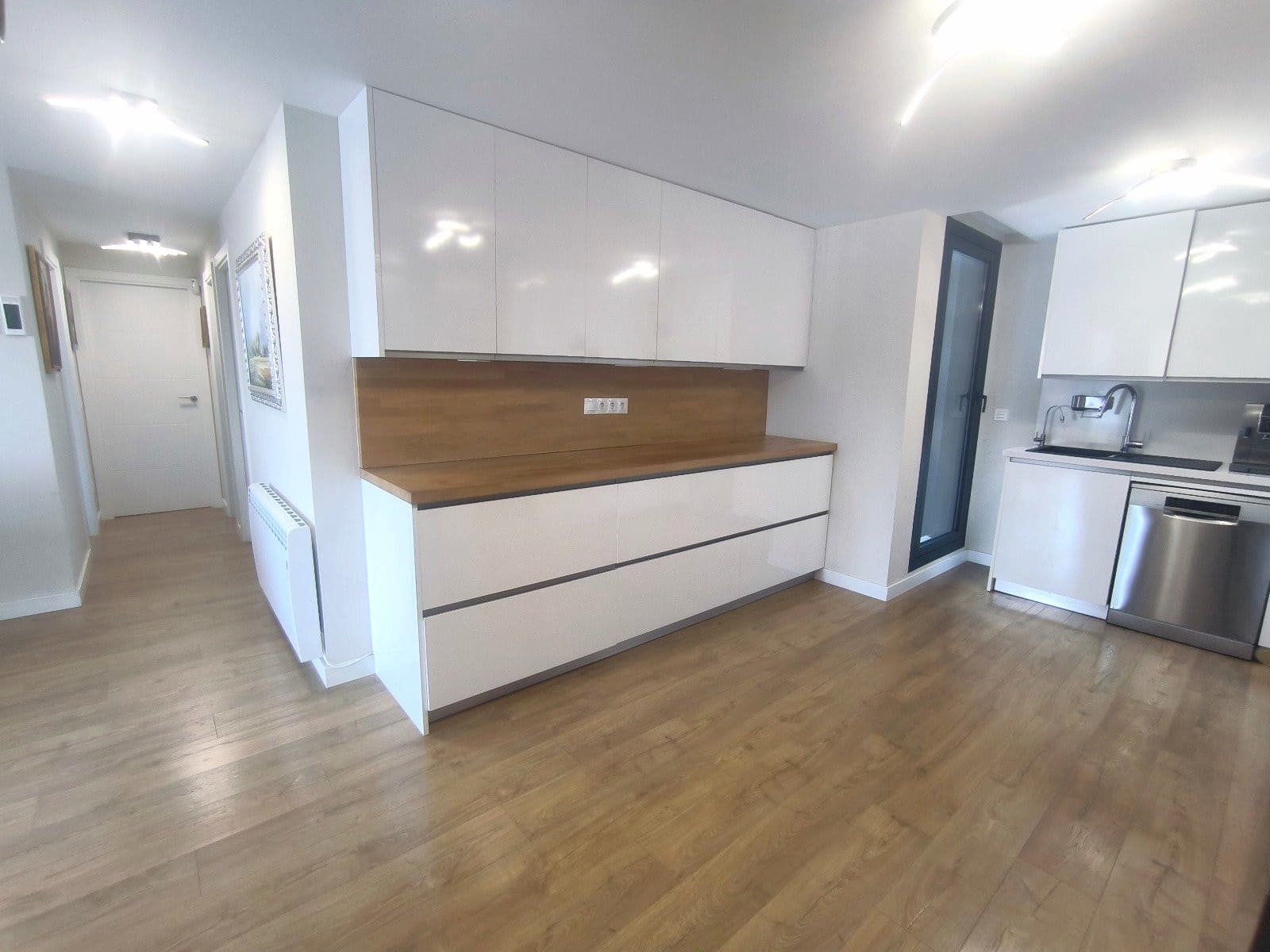 3 slaapkamer Penthouse te koop in Estepona met garage - € 580.000 (Ref: 9073552)