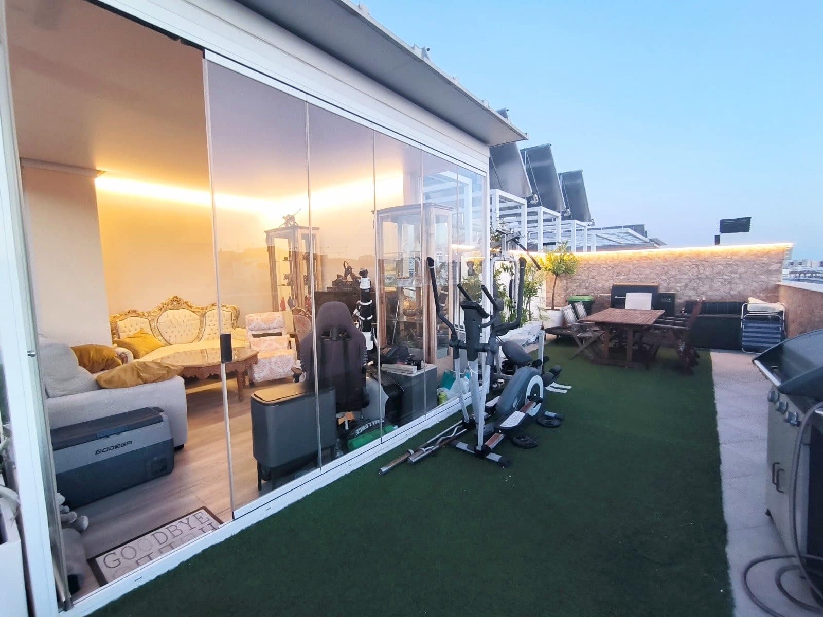 3 slaapkamer Penthouse te koop in Estepona met garage - € 580.000 (Ref: 9073552)