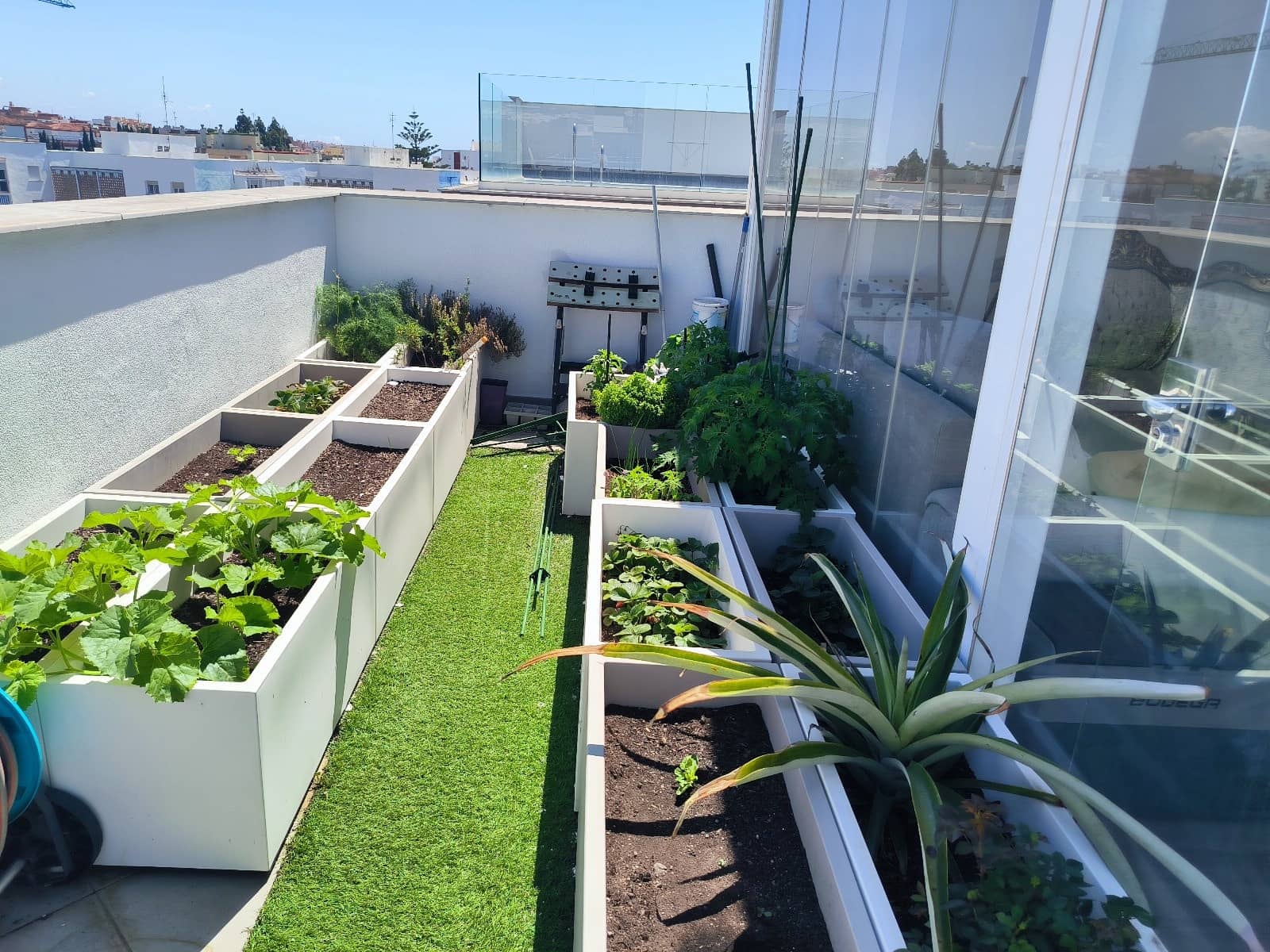 3 slaapkamer Penthouse te koop in Estepona met garage - € 580.000 (Ref: 9073552)