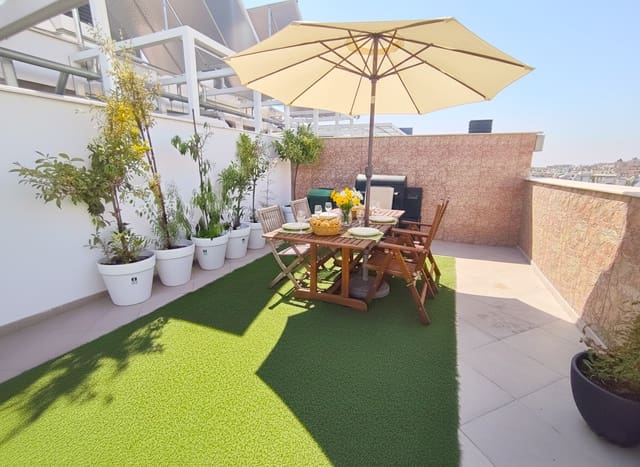 3 slaapkamer Penthouse te koop in Centro, Estepona met garage - € 580.000 (Ref: 9073552)