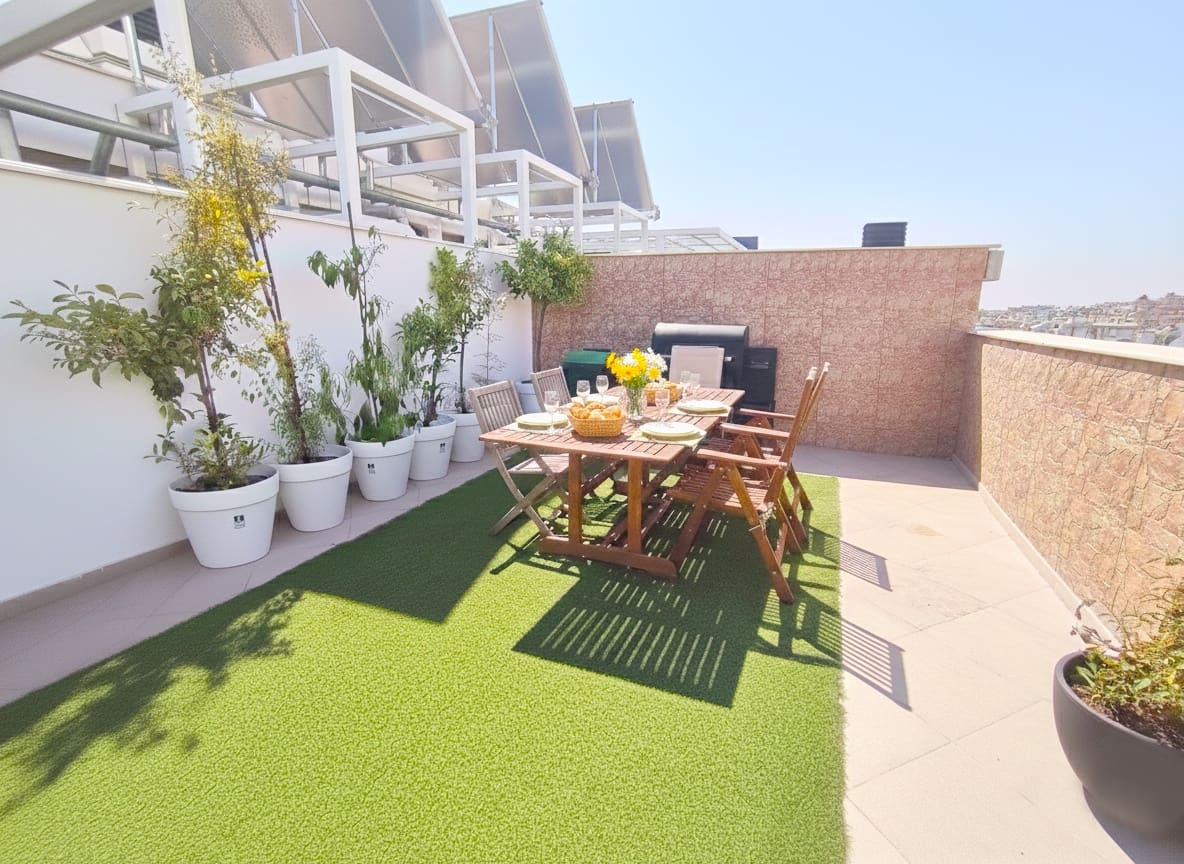 3 slaapkamer Penthouse te koop in Estepona met garage - € 580.000 (Ref: 9073552)