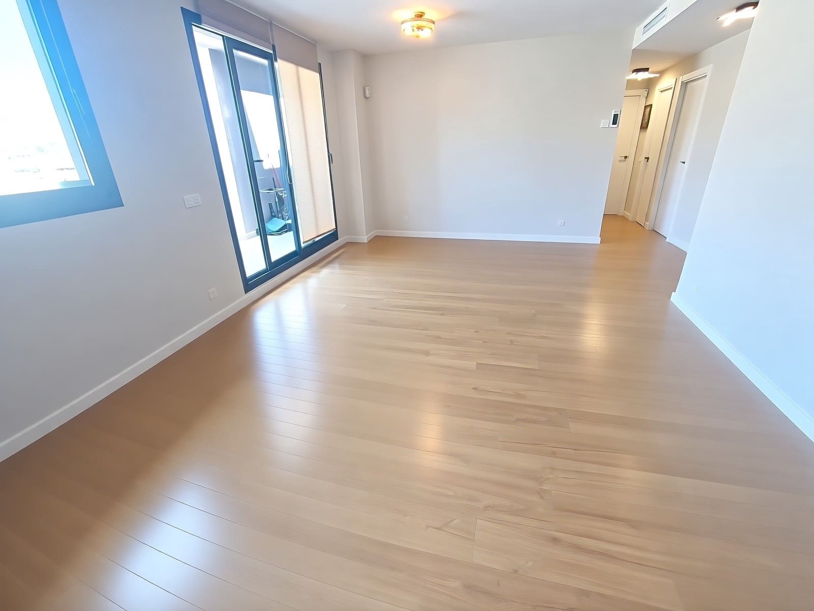 3 bedroom Penthouse for sale in Estepona with garage - € 580,000 (Ref: 9073552)