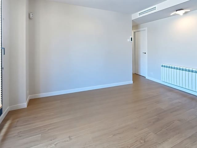 Ático de 3 habitaciones en Centro, Estepona en venta con garaje - 580.000 € (Ref: 9073552)