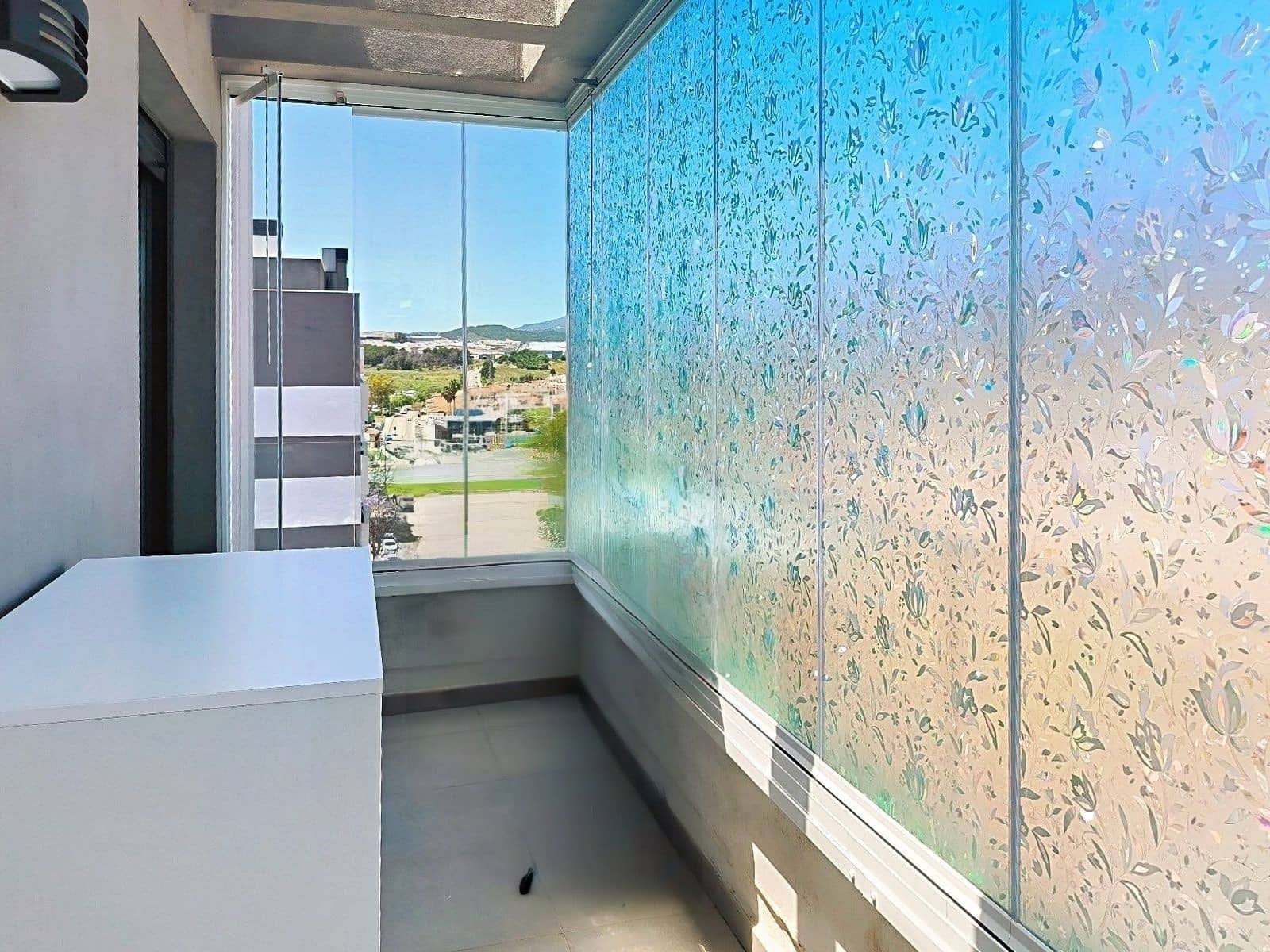 3 bedroom Penthouse for sale in Estepona with garage - € 580,000 (Ref: 9073552)