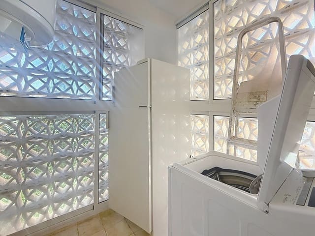 3 slaapkamer Appartement te koop in Estepona met zwembad - € 465.000 (Ref: 9075253)