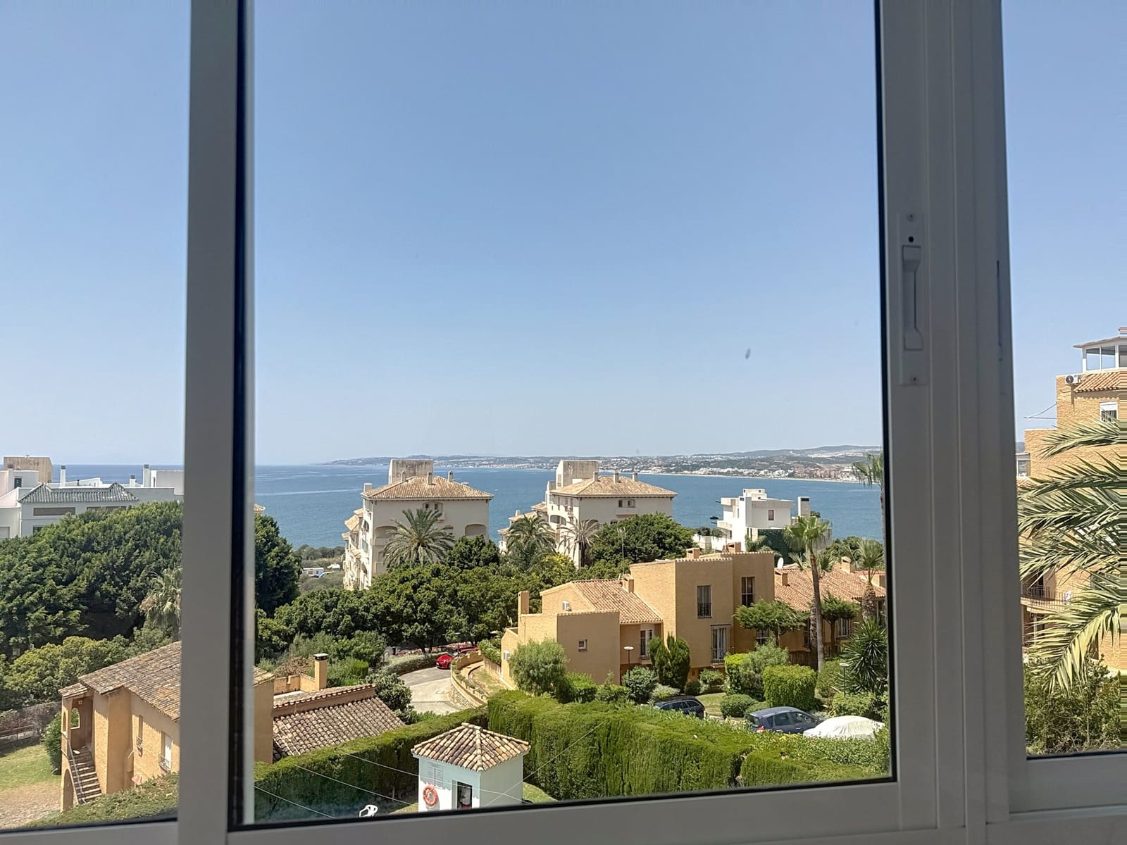 3 slaapkamer Appartement te koop in Estepona met zwembad - € 465.000 (Ref: 9075253)