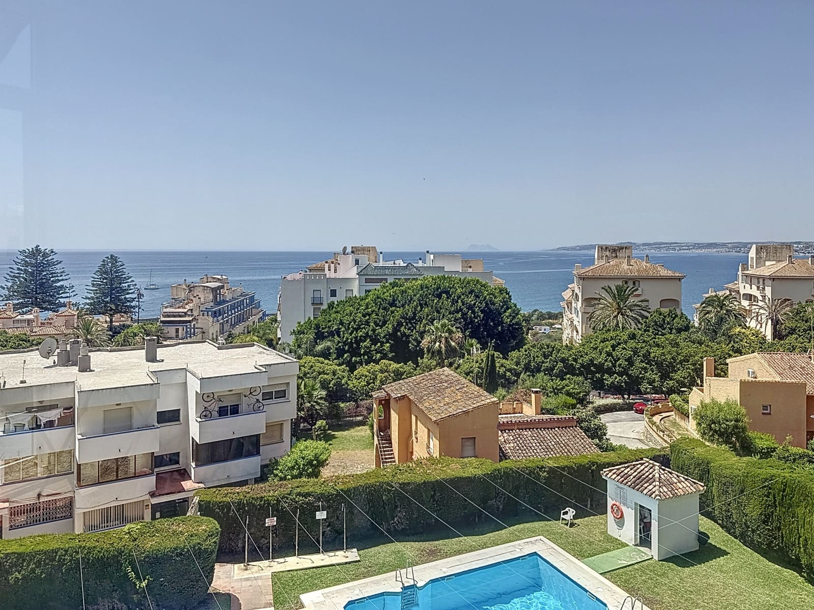 3 slaapkamer Appartement te koop in Estepona met zwembad - € 465.000 (Ref: 9075253)