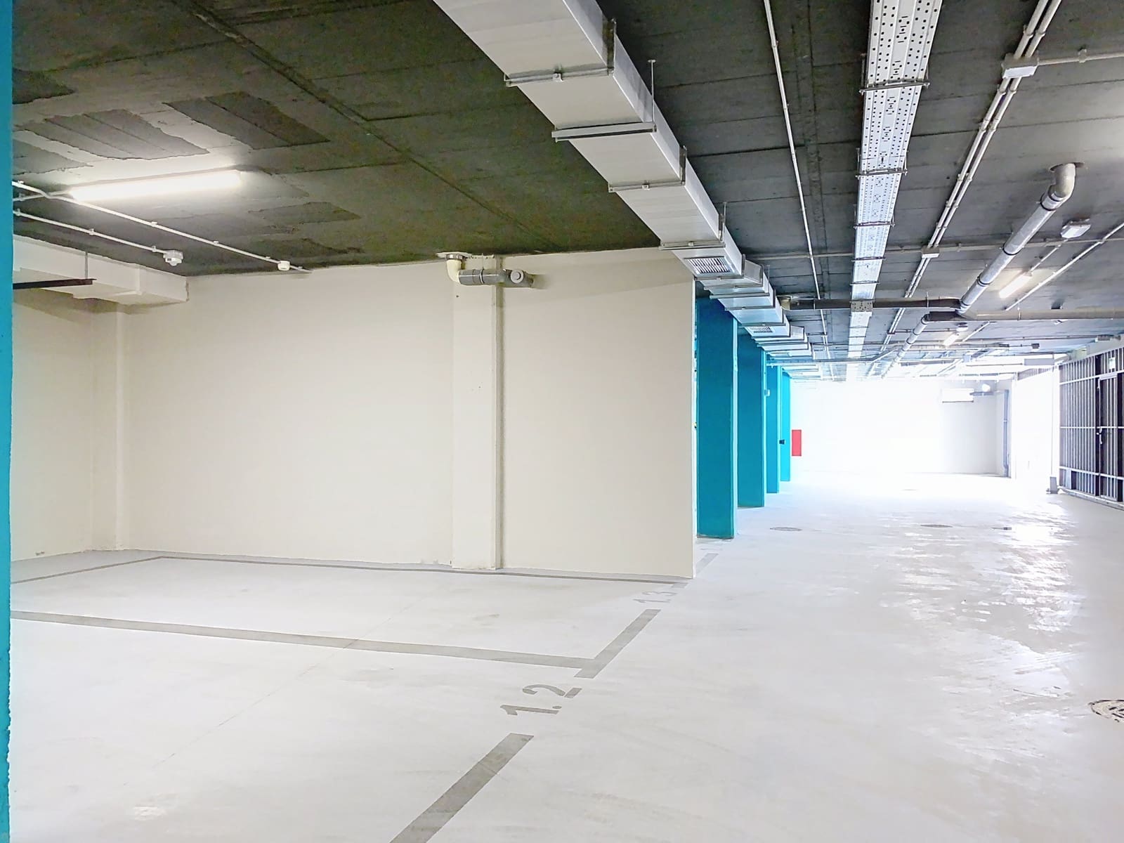 4 Zimmer Apartment zu verkaufen in Estepona mit Pool Garage - 890.000 € (Ref: 9100882)