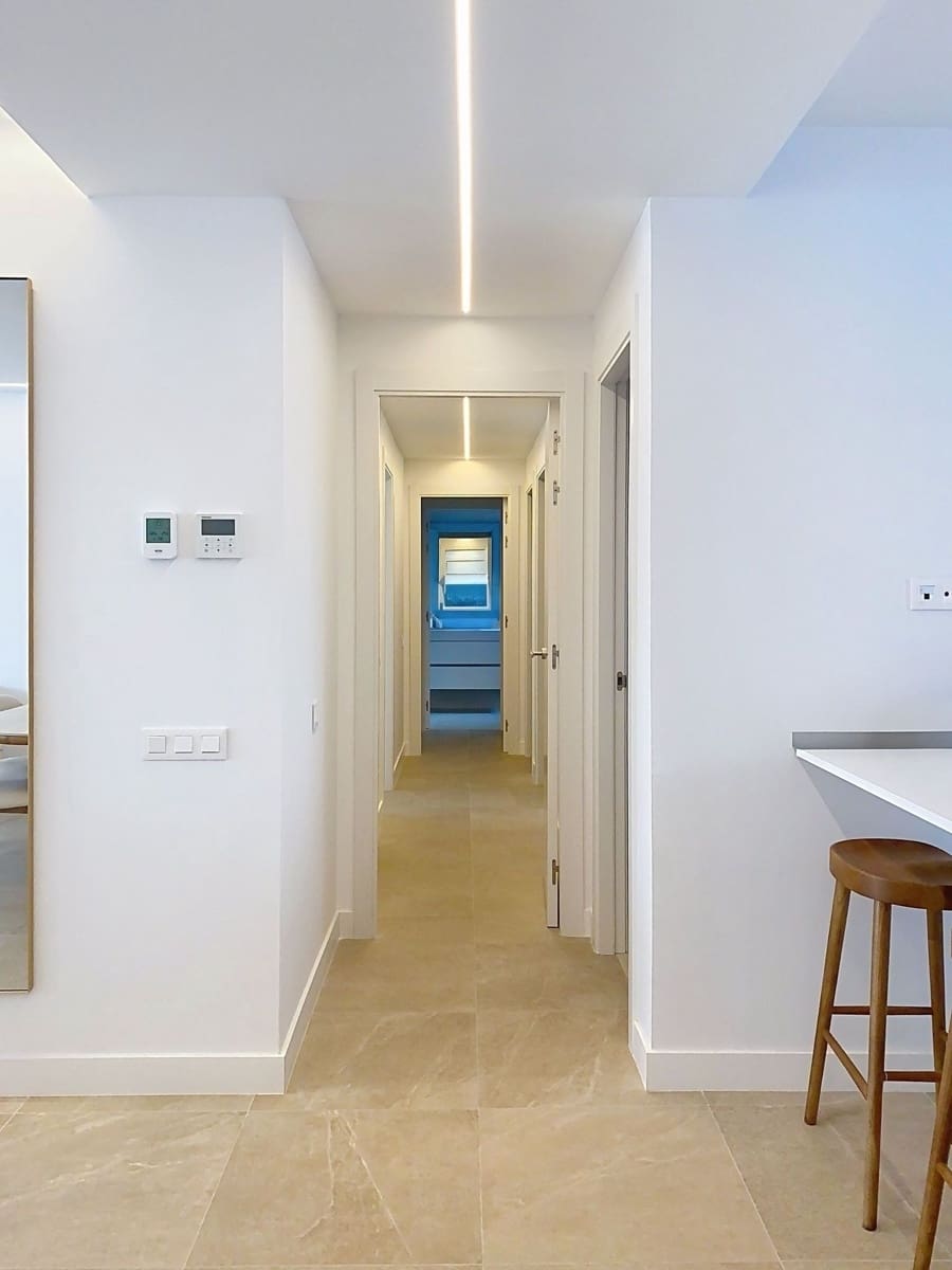 4 bedroom Apartment for sale in Estepona with pool garage - € 890,000 (Ref: 9100882)
