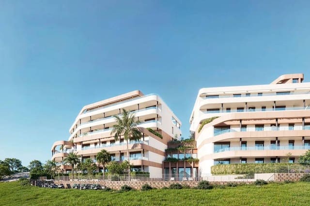 Apartamento de 3 habitaciones en Estepona Golf, Estepona en venta con piscina garaje - 420.000 € (Ref: 9104781)