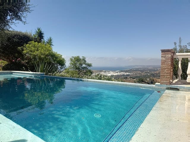 6 sypialnia Finka/Dom wiejski na sprzedaż w Estepona z basenem garażem - 1 150 000 € (Ref: 9108876)