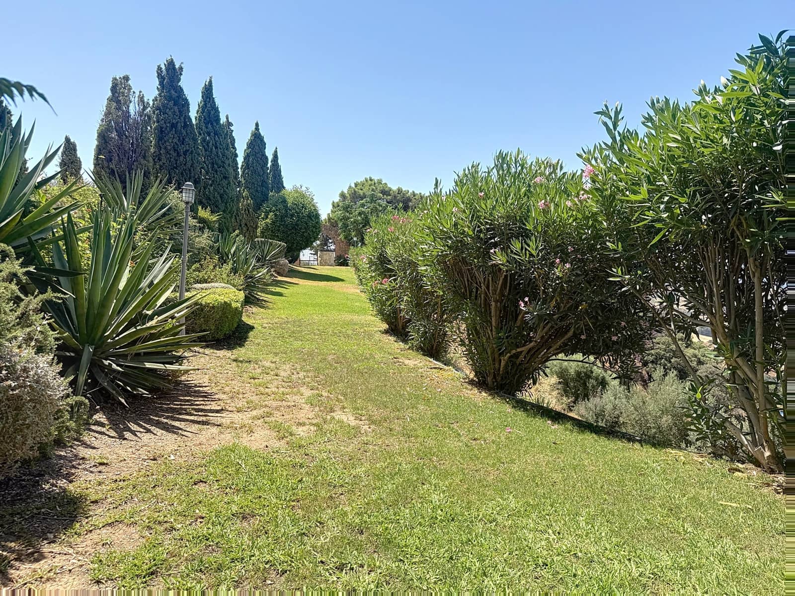 6 bedroom Finca/Country House for sale in Estepona with pool garage - € 1,150,000 (Ref: 9108876)