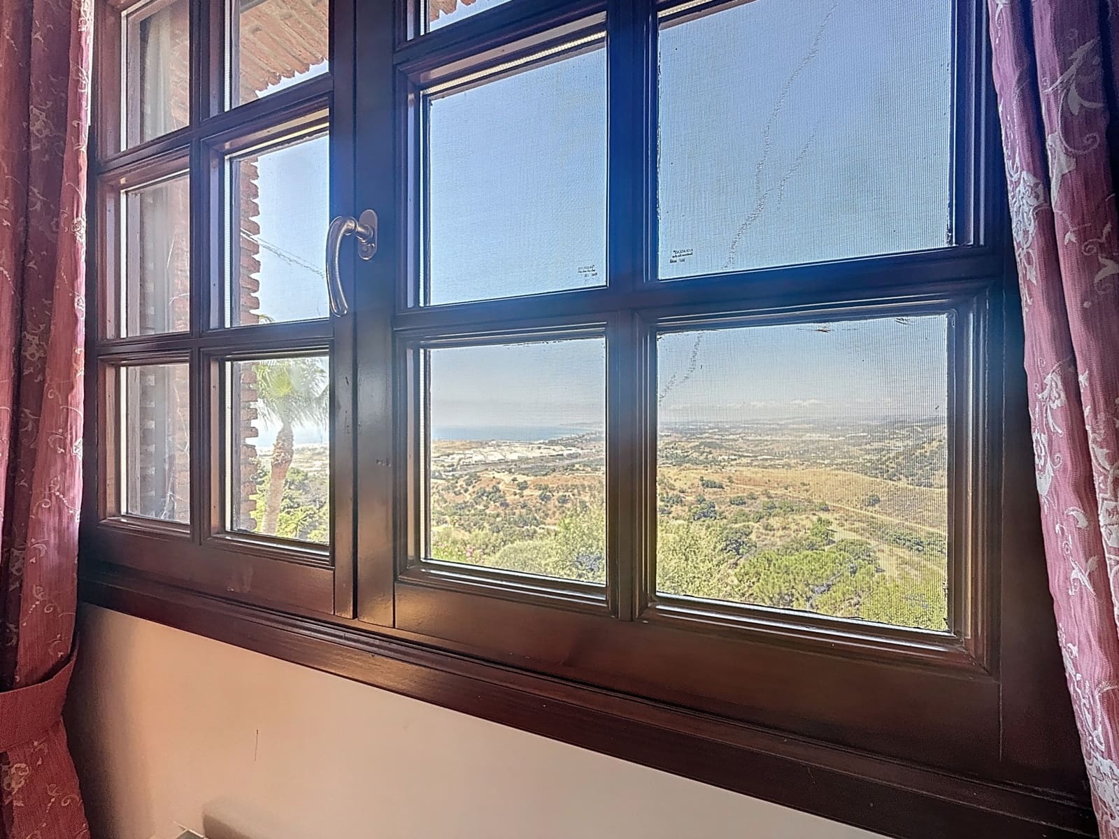 6 bedroom Finca/Country House for sale in Estepona with pool garage - € 1,150,000 (Ref: 9108876)