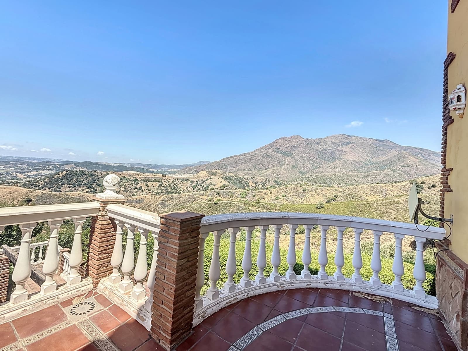 6 bedroom Finca/Country House for sale in Estepona with pool garage - € 1,150,000 (Ref: 9108876)