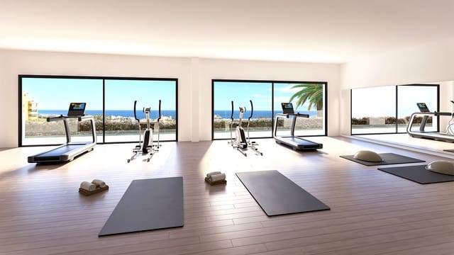 Ático de 2 habitaciones en Selwo, Estepona en venta con piscina garaje - 765.000 € (Ref: 9112497)