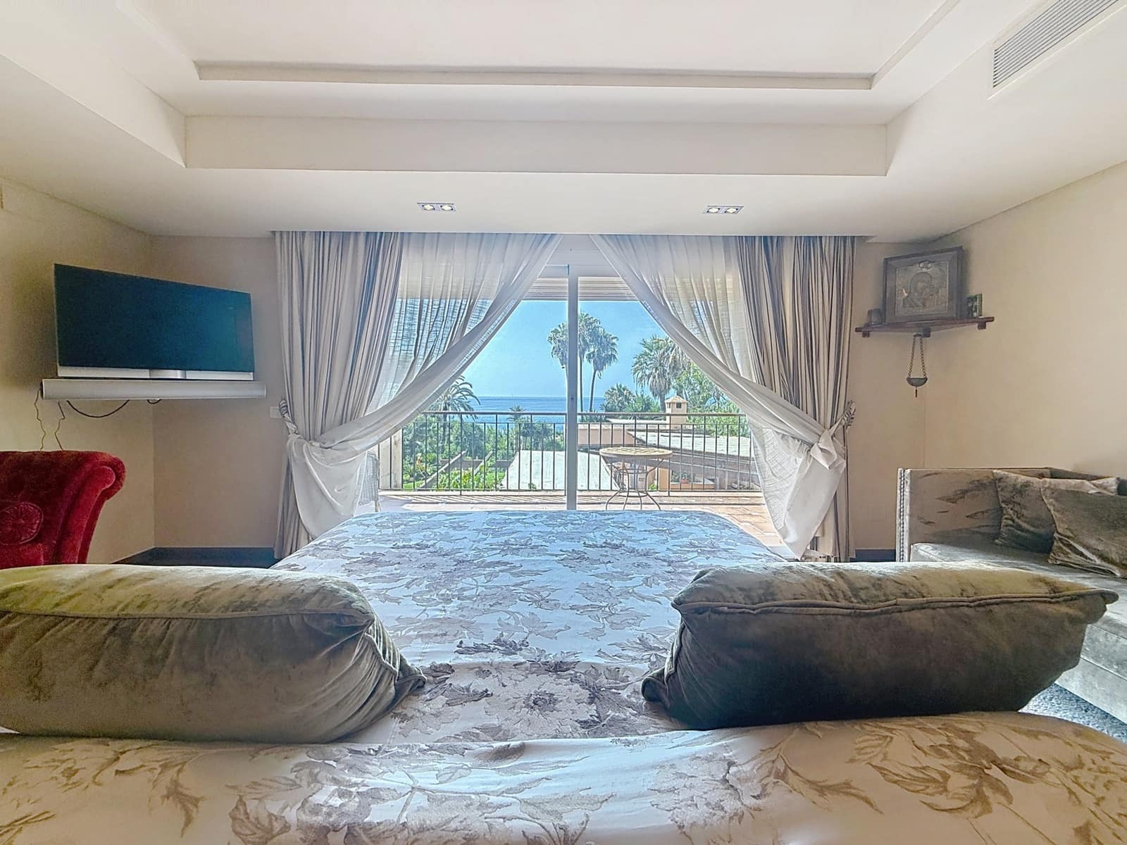 Chalet de 8 habitaciones en New Golden Mile en venta con piscina garaje - 7.500.000 € (Ref: 9114292)