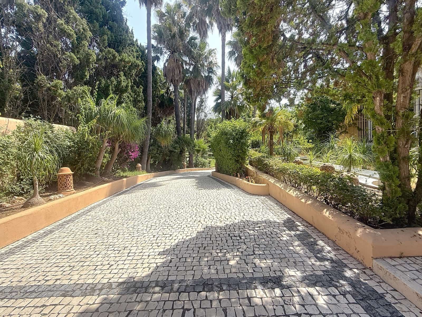 Chalet de 8 habitaciones en New Golden Mile en venta con piscina garaje - 7.500.000 € (Ref: 9114292)