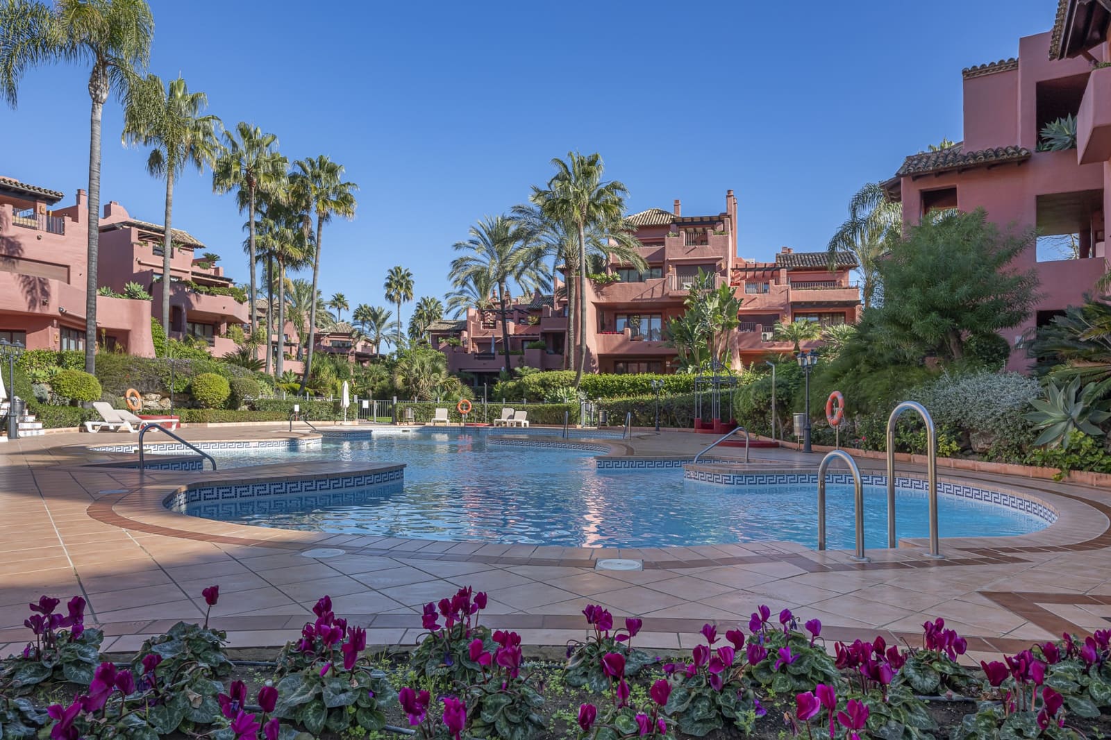 3 camera da letto Appartamento in vendita in New Golden Mile con piscina garage - 2.350.000 € (Rif: 9132558)