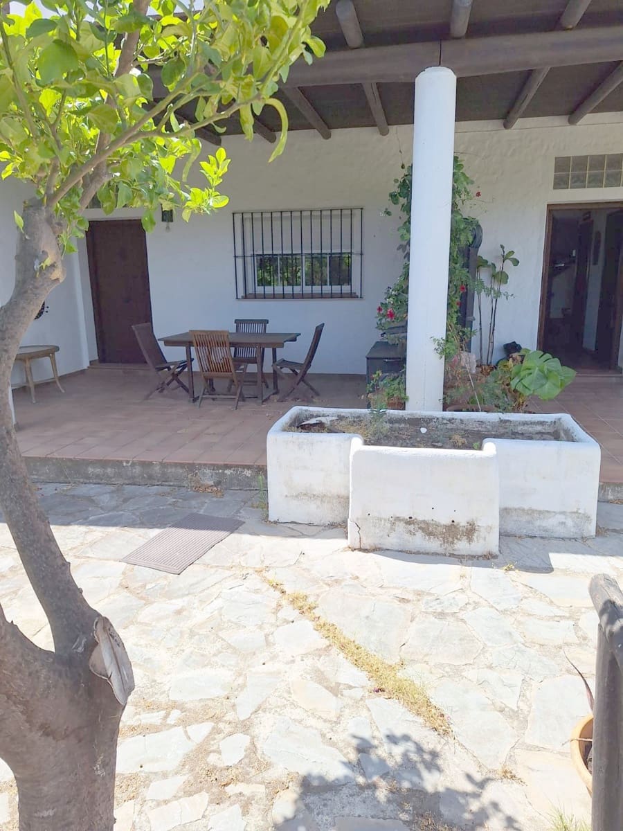 4 bedroom Finca/Country House for sale in El Padron with pool garage - € 1,300,000 (Ref: 9137313)