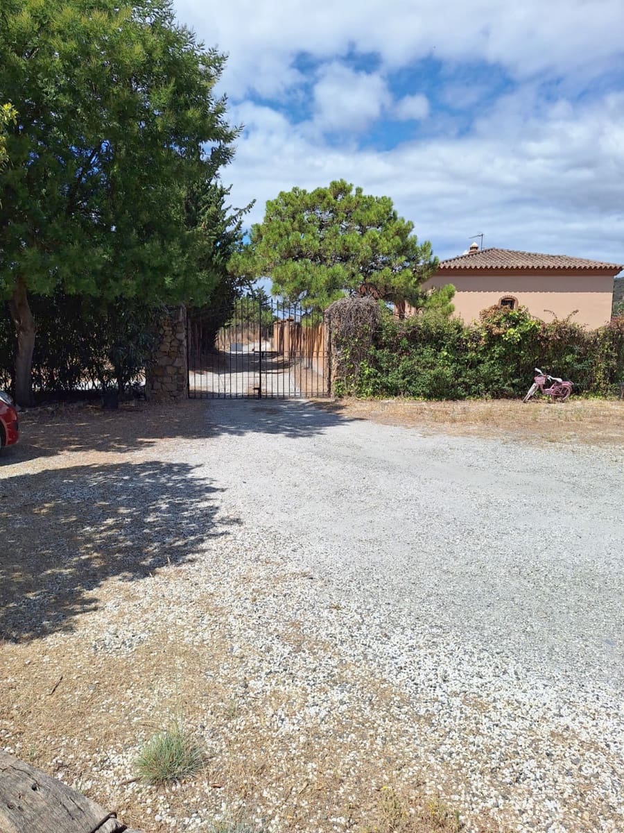 4 bedroom Finca/Country House for sale in El Padron with pool garage - € 1,300,000 (Ref: 9137313)