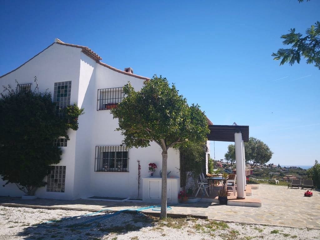 4 soverom Finca/Herregård til salgs i El Padron med svømmebasseng garasje - € 1 200 000 (Ref: 9137313)