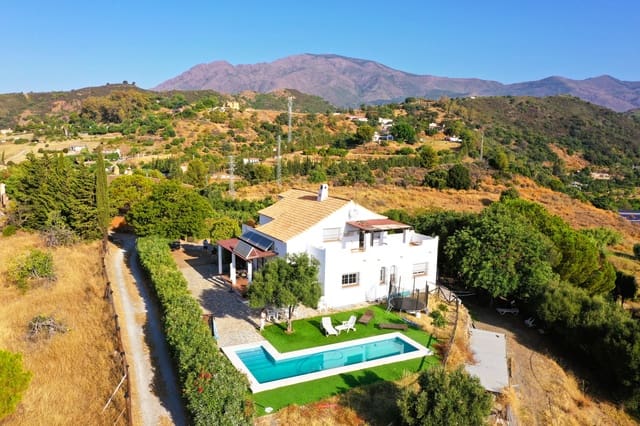 4 soverom Finca/Herregård til salgs i El Padrón, Estepona med svømmebasseng garasje - € 1 200 000 (Ref: 9137313)