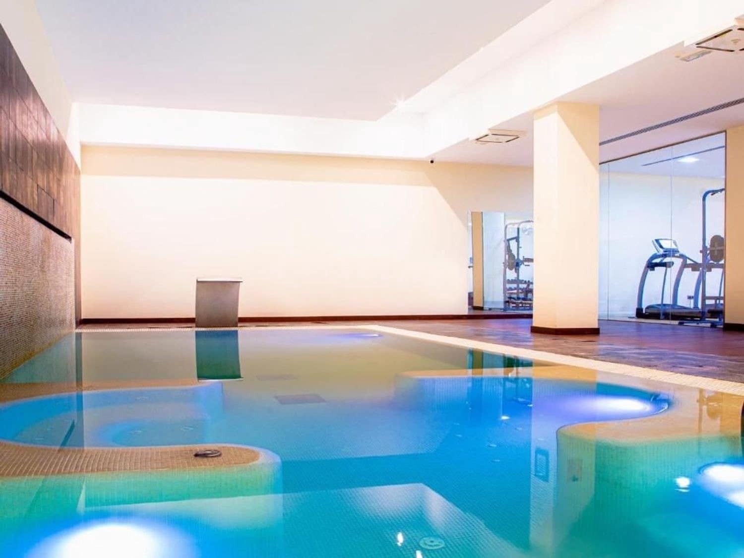 2 quarto Apartamento para venda em Estepona com piscina garagem - 530 000 € (Ref: 9143129)