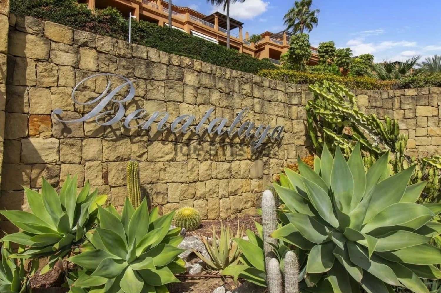 2 quarto Apartamento para venda em Estepona com piscina garagem - 530 000 € (Ref: 9143129)