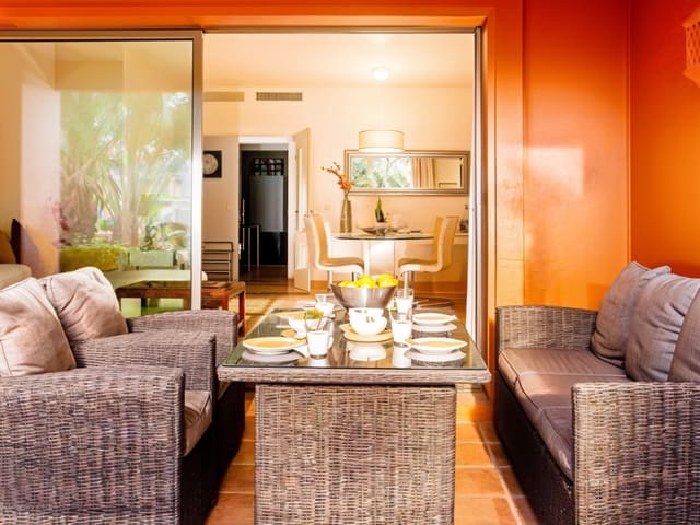 2 quarto Apartamento para venda em Estepona com piscina garagem - 530 000 € (Ref: 9143129)