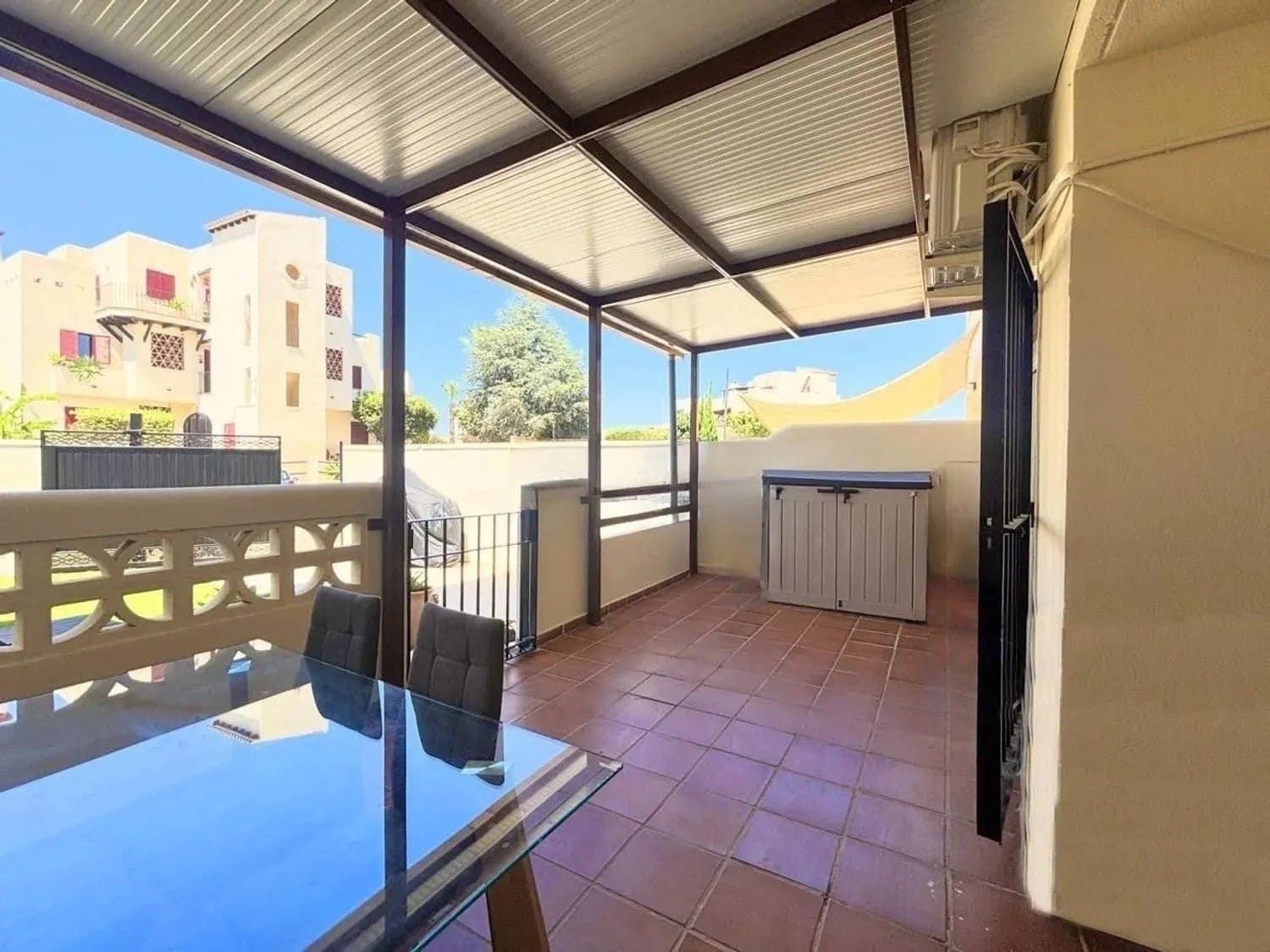 3 soveværelse Lejlighed til salg i Bahia de Casares med swimmingpool garage - € 306.000 (Ref: 9147352)