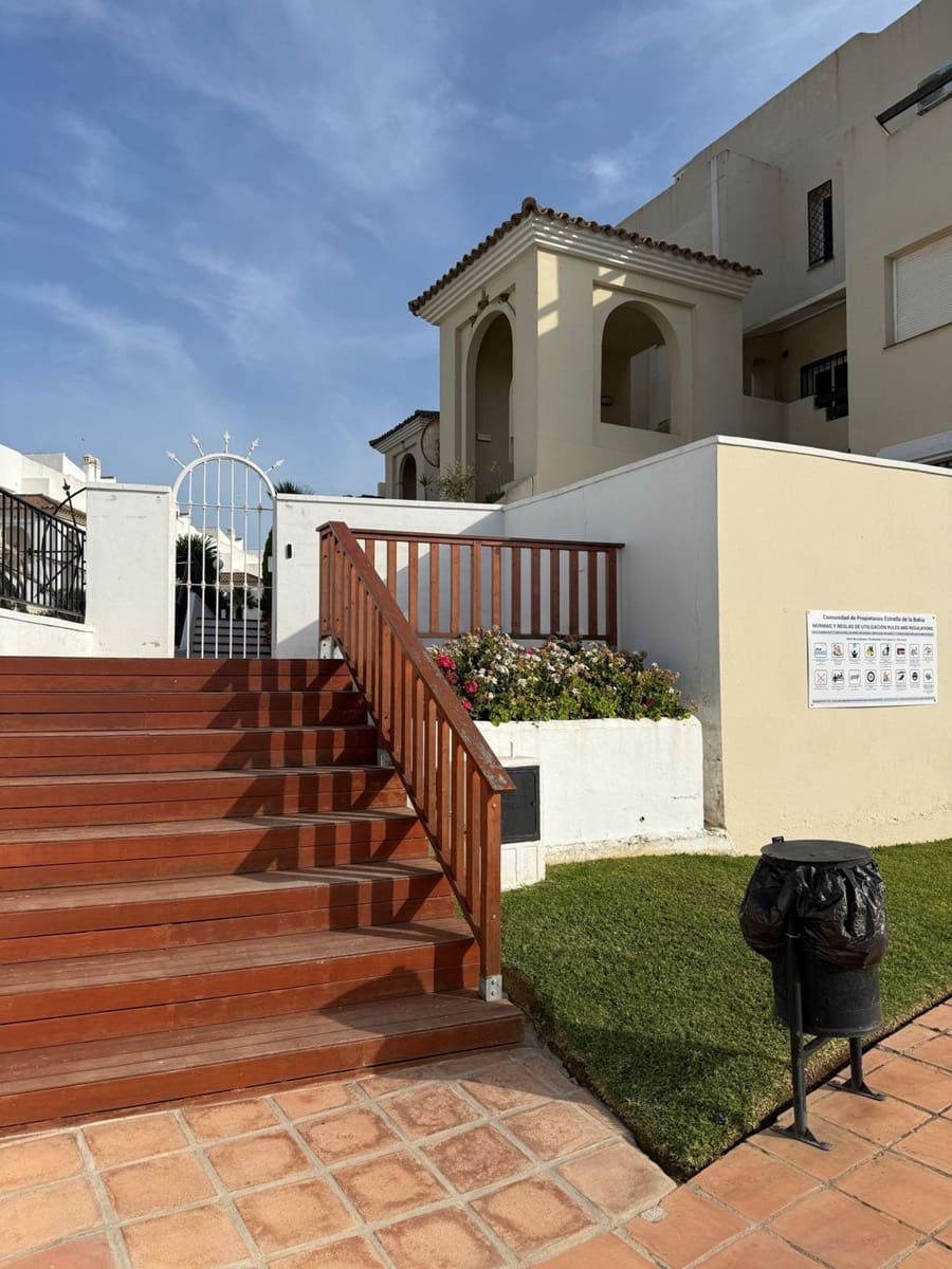 3 soveværelse Lejlighed til salg i Bahia de Casares med swimmingpool garage - € 306.000 (Ref: 9147352)