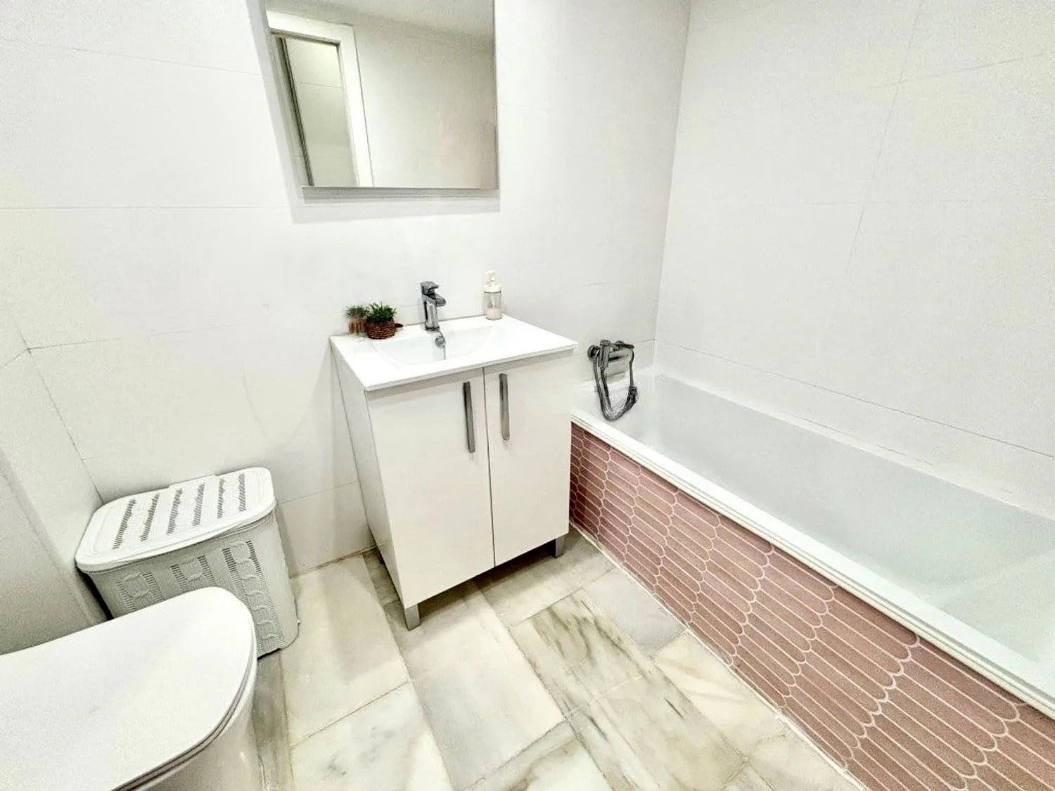 3 soveværelse Lejlighed til salg i Bahia de Casares med swimmingpool garage - € 306.000 (Ref: 9147352)