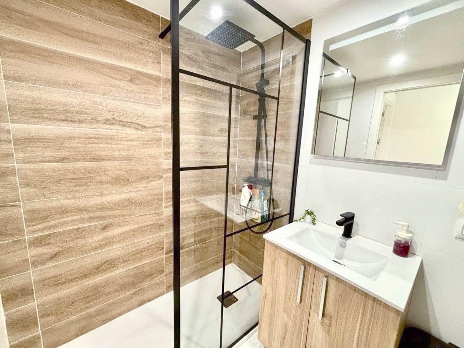 3 soveværelse Lejlighed til salg i Bahia de Casares med swimmingpool garage - € 306.000 (Ref: 9147352)