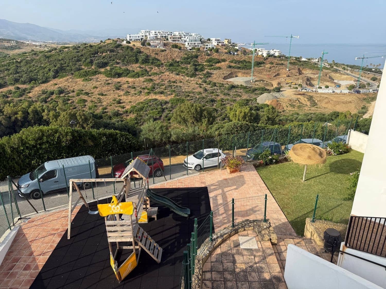 3 soveværelse Lejlighed til salg i Bahia de Casares med swimmingpool garage - € 306.000 (Ref: 9147352)