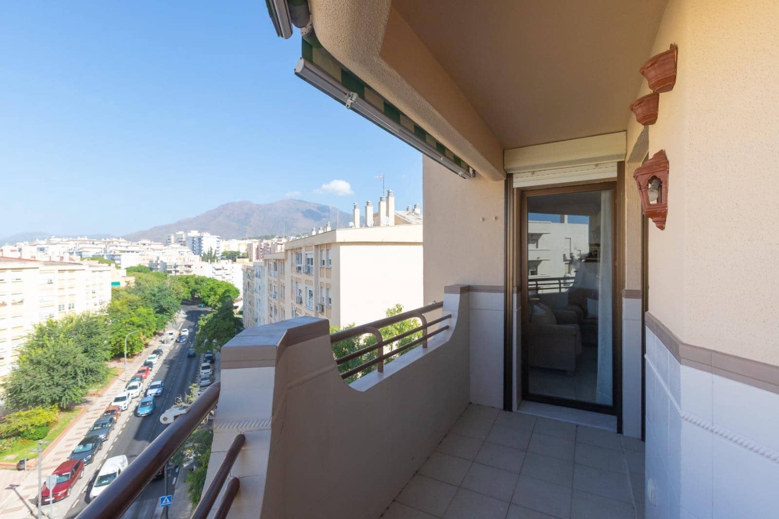 4 Zimmer Apartment zu verkaufen in Estepona mit Pool - 399.000 € (Ref: 9161184)