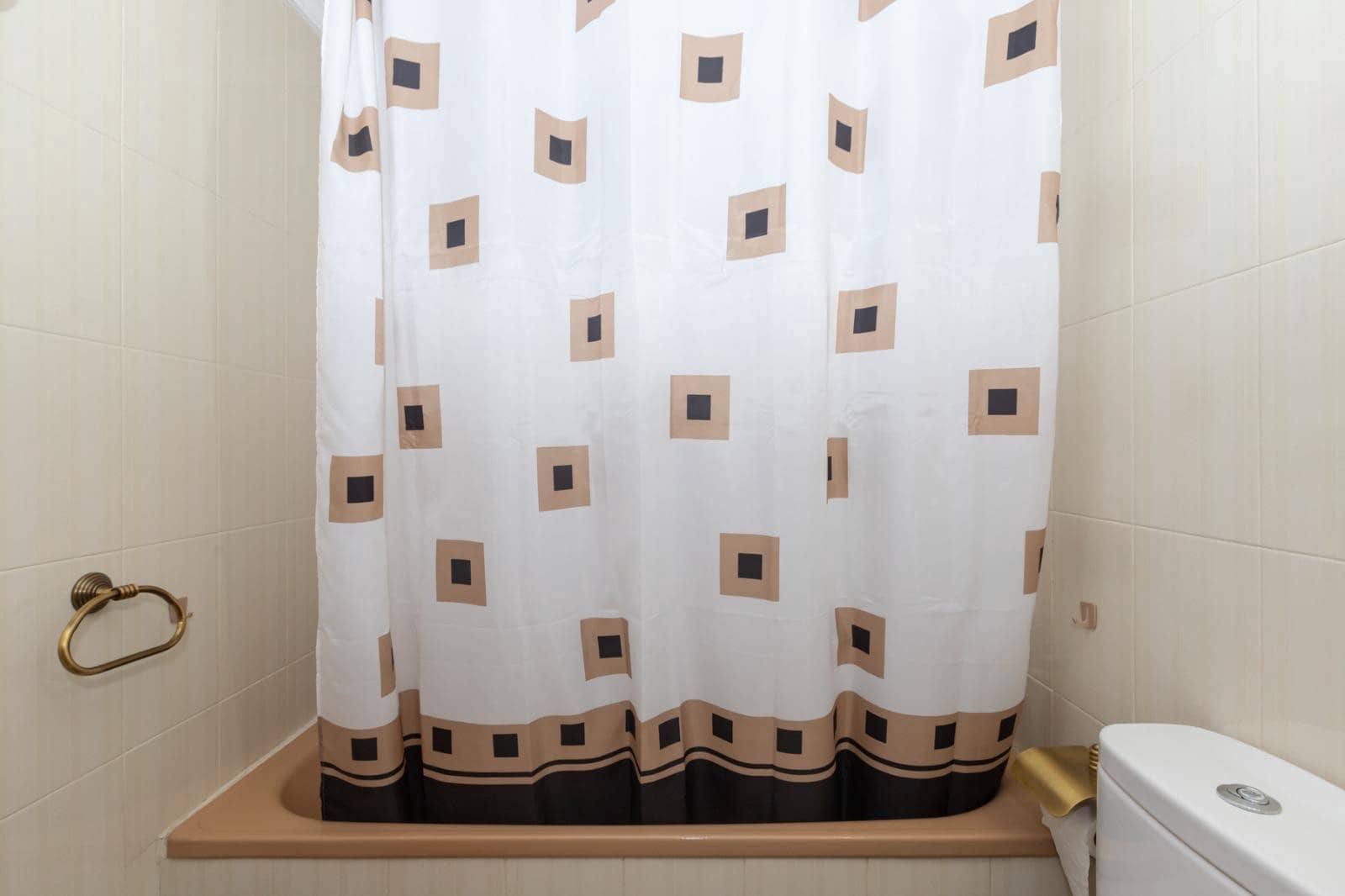 4 Zimmer Apartment zu verkaufen in Estepona mit Pool - 399.000 € (Ref: 9161184)