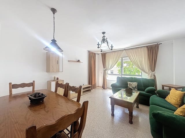 4 chambre Appartement à vendre à Huerta Nueva, Estepona - 296 900 € (Ref: 9161185)